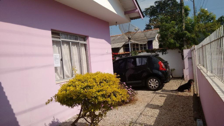 Imagem Casa com 2 Quartos à Venda, 360 m² em São João Do Rio Vermelho - Florianópolis Imagem Casa com 2 Quartos à Venda, 360 m² em São João Do Rio Vermelho - Florianópolis