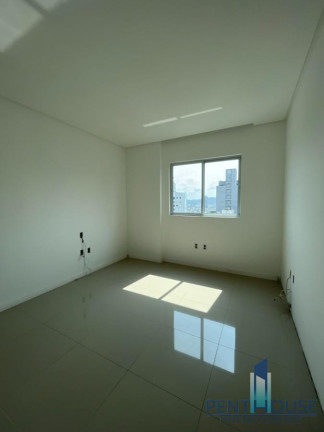 Imagem Apartamento com 3 Quartos à Venda, 115 m² em Centro - Balneário Camboriú Imagem Apartamento com 3 Quartos à Venda, 115 m² em Centro - Balneário Camboriú