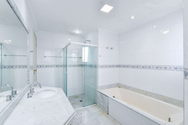 Imagem Apartamento com 4 Quartos à Venda, 200 m² em Moema - São Paulo