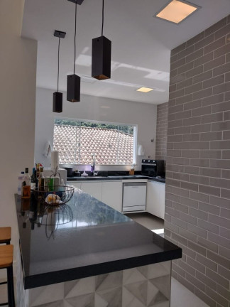 Imagem Casa com 4 Quartos à Venda, 180 m² em Albuquerque - Teresópolis