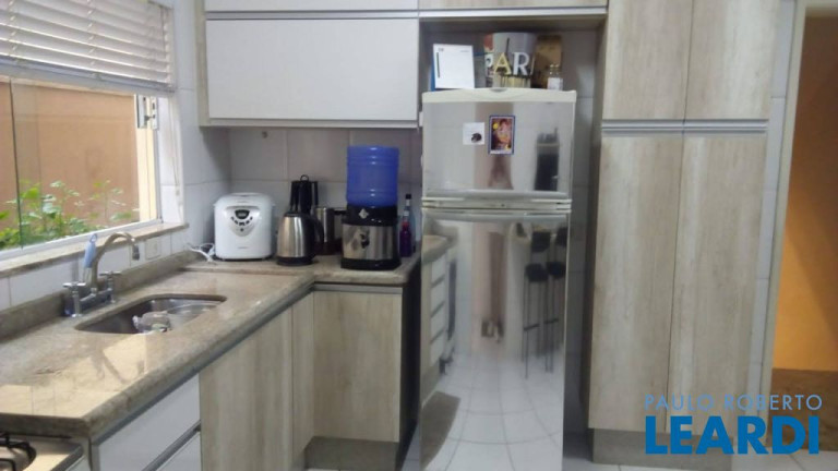 Imagem Casa de Condomínio com 3 Quartos à Venda, 262 m² em Vila Bastos - Santo André