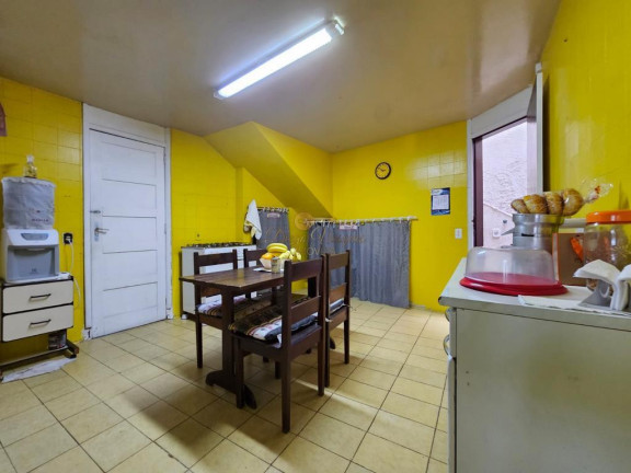 Imagem Casa com 3 Quartos à Venda, 324 m² em Vila Muqui - Teresópolis