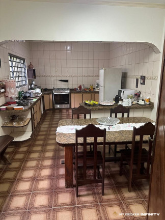 Imagem Casa com 4 Quartos à Venda, 366 m² em Jardim América - Goiânia Imagem Casa com 4 Quartos à Venda, 366 m² em Jardim América - Goiânia