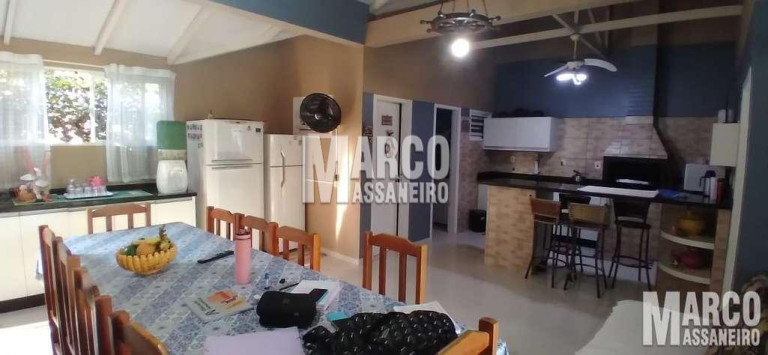 Imagem Casa com 3 Quartos à Venda, 450 m² em Pinheiros - Balneário Barra Do Sul