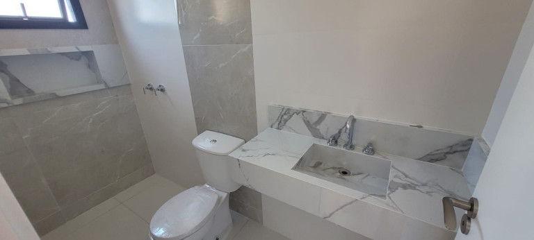 Imagem Casa com 3 Quartos à Venda, 102 m² em Cajuru - Curitiba