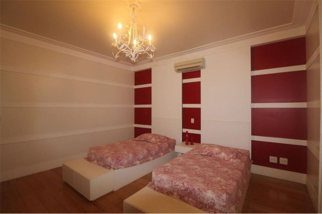 Imagem Casa com 8 Quartos à Venda, 1.362 m² em Chácaras Alpina - Valinhos Imagem Casa com 8 Quartos à Venda, 1.362 m² em Chácaras Alpina - Valinhos