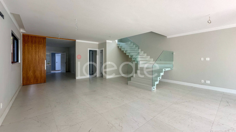 Imagem Casa de Condomínio com 5 Quartos à Venda, 380 m² em Barra Da Tijuca - Rio De Janeiro Imagem Casa de Condomínio com 5 Quartos à Venda, 380 m² em Barra Da Tijuca - Rio De Janeiro