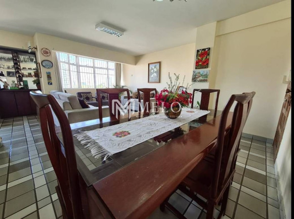 Imagem Apartamento com 5 Quartos à Venda, 200 m² em Madalena - Recife