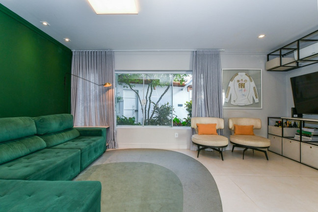 Imagem Casa com 4 Quartos à Venda, 240 m² em Jardim Caravelas - São Paulo