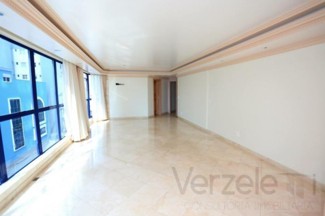 Imagem Apartamento com 5 Quartos à Venda, 500 m² em Centro - Balneário Camboriú