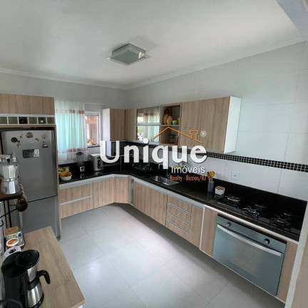 Imagem Casa com 3 Quartos à Venda, 230 m² em Fluminense - São Pedro Da Aldeia