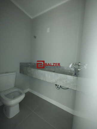 Imagem Apartamento com 3 Quartos à Venda, 132 m² em Centro - Florianópolis Imagem Apartamento com 3 Quartos à Venda, 132 m² em Centro - Florianópolis