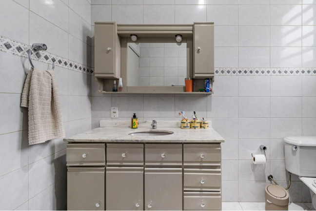 Imagem Casa com 3 Quartos à Venda, 200 m² em Santana - Porto Alegre
