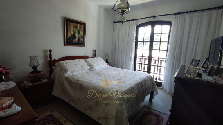 Imagem Casa com 6 Quartos à Venda, 700 m² em Tijuca - Teresópolis