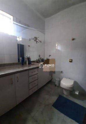 Imagem Sobrado com 5 Quartos à Venda ou Locação, 500 m² em Vila Galvão - Guarulhos Imagem Sobrado com 5 Quartos à Venda ou Locação, 500 m² em Vila Galvão - Guarulhos
