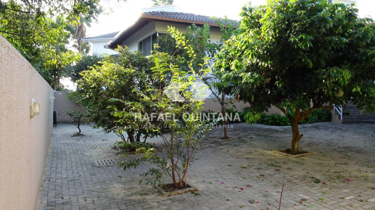 Imagem Casa com 4 Quartos à Venda, 340 m² em Córrego Grande - Florianópolis