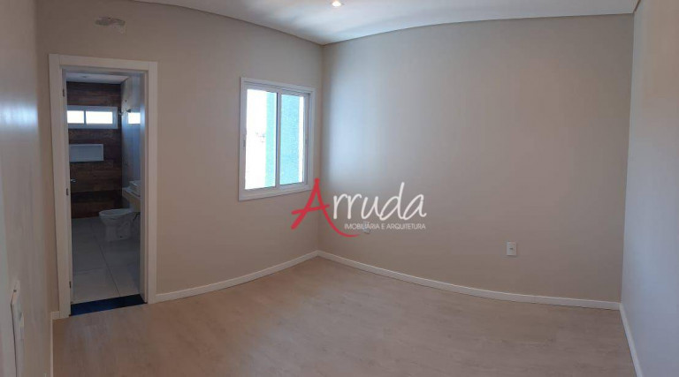 Imagem Sobrado com 3 Quartos à Venda, 138 m² em Tropical Iii - Cascavel