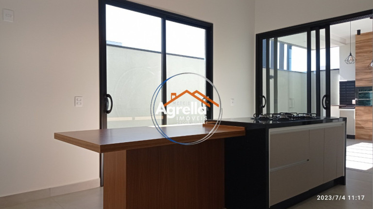 Imagem Imóvel com 3 Quartos à Venda, 126 m² em Condomínio Santa Mônica Iii - Mogi Guaçu Imagem Imóvel com 3 Quartos à Venda, 126 m² em Condomínio Santa Mônica Iii - Mogi Guaçu