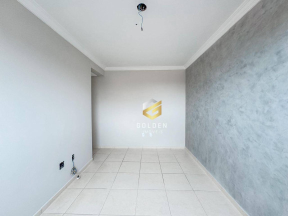 Imagem Apartamento com 2 Quartos à Venda, 55 m² em Areias - Camboriú