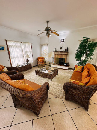 Imagem Casa com 3 Quartos para Temporada, 390 m² em Bertioga