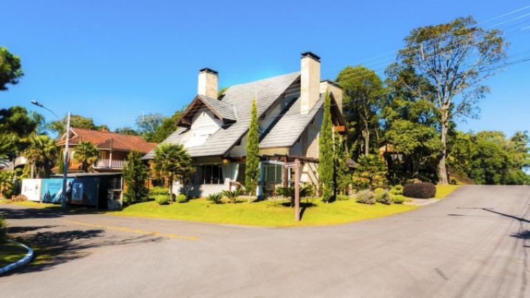 Imagem Casa com 4 Quartos à Venda, 333 m² em Ipê Amarelo - Gramado Imagem Casa com 4 Quartos à Venda, 333 m² em Ipê Amarelo - Gramado