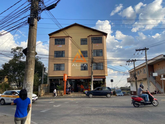 Apartamento com 3 Quartos à Venda, 189 m²