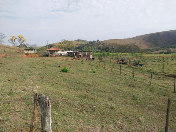 Imagem Fazenda à Venda, 150 m² em Centro - Silveiras Imagem Fazenda à Venda, 150 m² em Centro - Silveiras