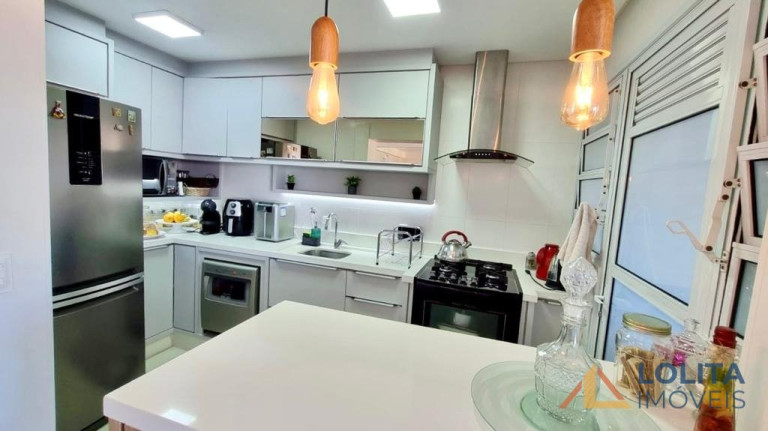 Imagem Apartamento com 3 Quartos à Venda, 97 m² em Balneário - Florianópolis Imagem Apartamento com 3 Quartos à Venda, 97 m² em Balneário - Florianópolis