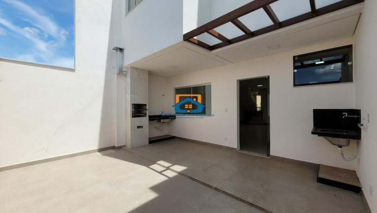 Imagem Casa com 3 Quartos à Venda, 137 m² em Residencial Bethânia - Santana Do Paraíso