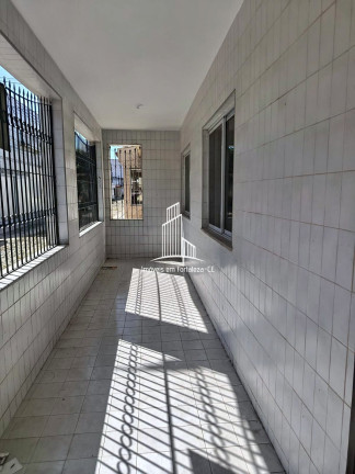 Casa com 4 Quartos à Venda, 140 m² em Cidade 2000 - Fortaleza