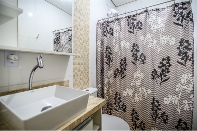 Imagem Casa com 2 Quartos à Venda, em Jardim Itu - Porto Alegre Imagem Casa com 2 Quartos à Venda, em Jardim Itu - Porto Alegre