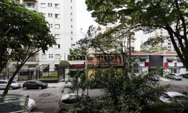 Imagem Apartamento com 1 Quarto à Venda, 99 m² em Moema - São Paulo Imagem Apartamento com 1 Quarto à Venda, 99 m² em Moema - São Paulo
