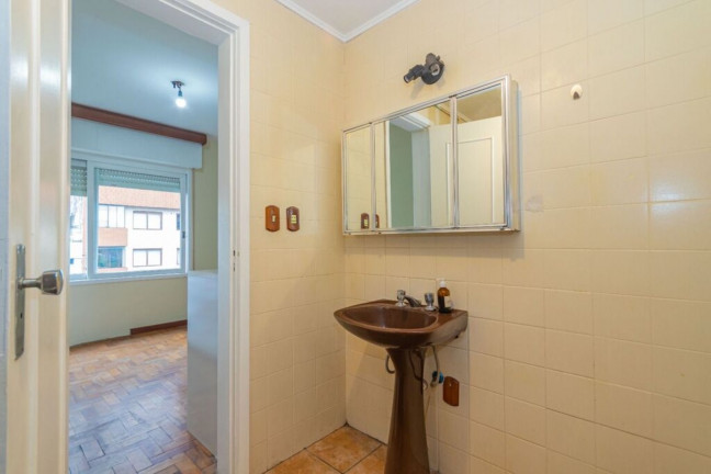 Imagem Imóvel com 3 Quartos à Venda, 104 m² em Auxiliadora - Porto Alegre