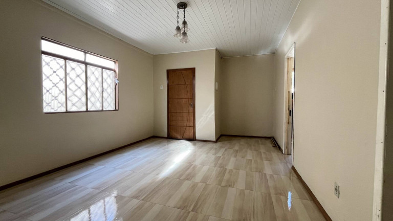 Imagem Casa com 2 Quartos à Venda, 144 m² em Nossa Senhora Das Graças - Canoas