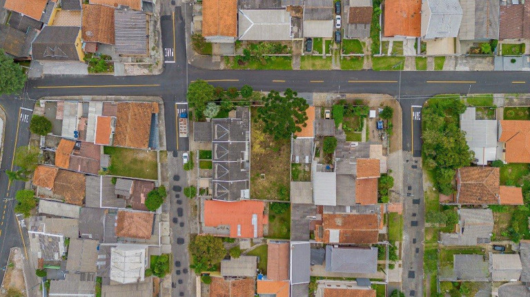 Imagem Terreno à Venda, 390 m² em Orleans - Curitiba Imagem Terreno à Venda, 390 m² em Orleans - Curitiba