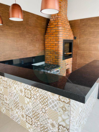 Casa com 2 Quartos para Alugar, 80 m² em Vista Alegre - Cuiabá