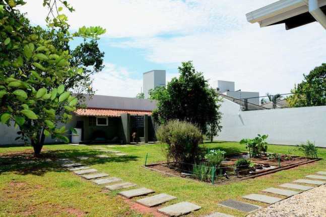 Imagem Casa com 4 Quartos à Venda, 400 m² em Lagoa Da Conceição - Florianópolis Imagem Casa com 4 Quartos à Venda, 400 m² em Lagoa Da Conceição - Florianópolis