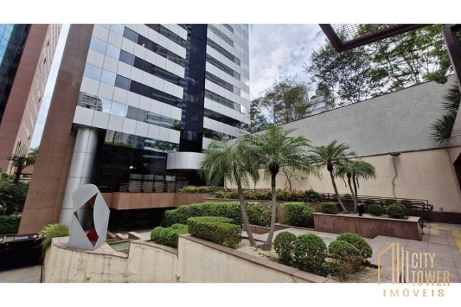 Sala Comercial à Venda, 195 m² em Cidade Monções - São Paulo