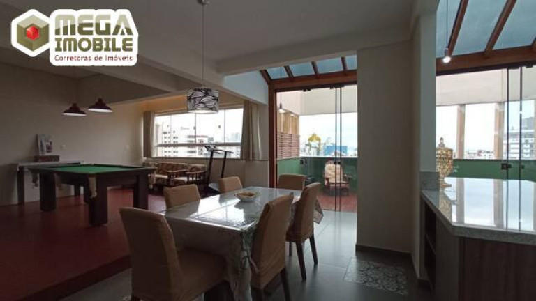Imagem Apartamento com 2 Quartos à Venda, 150 m² em Centro - Florianópolis