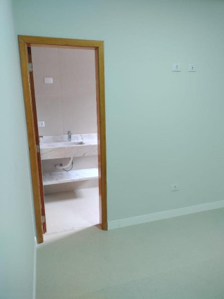 Imagem Casa com 3 Quartos à Venda, 132 m² em Flórida - Praia Grande Imagem Casa com 3 Quartos à Venda, 132 m² em Flórida - Praia Grande