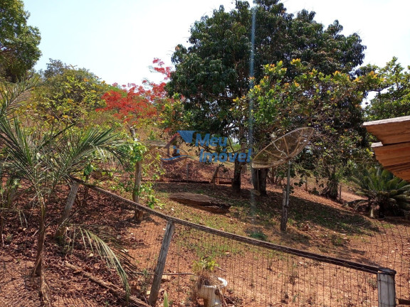 Imagem Imóvel com 3 Quartos à Venda, 14 m² em Centro - Luziânia