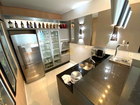 Imagem Apartamento com 4 Quartos à Venda, 281 m² em Centro - Balneário Camboriú Imagem Apartamento com 4 Quartos à Venda, 281 m² em Centro - Balneário Camboriú