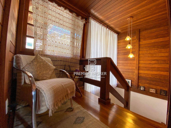 Imagem Casa com 3 Quartos à Venda, 237 m² em Albuquerque - Teresópolis Imagem Casa com 3 Quartos à Venda, 237 m² em Albuquerque - Teresópolis
