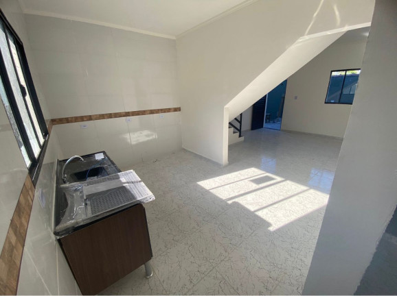 Imagem Sobrado com 2 Quartos à Venda, 71 m² em Centro - Mongaguá