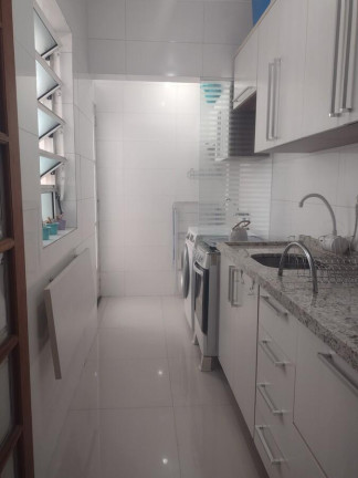 Imagem Apartamento com 2 Quartos à Venda, 51 m² em São João - Porto Alegre