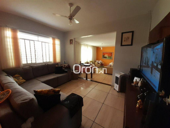 Casa com 4 Quartos à Venda, 186 m² em Setor Leste Universitário - Goiânia