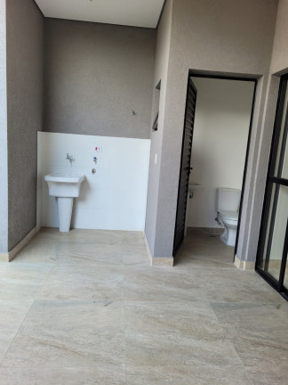 Imagem Sobrado com 3 Quartos à Venda, 137 m² em Villas Do Jaguari - Santana De Parnaíba