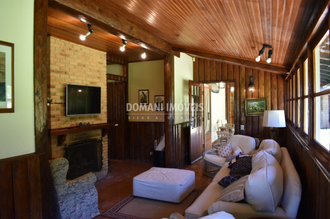 Imagem Imóvel com 3 Quartos à Venda, 1.095 m² em Região Do Toriba - Campos Do Jordão Imagem Imóvel com 3 Quartos à Venda, 1.095 m² em Região Do Toriba - Campos Do Jordão