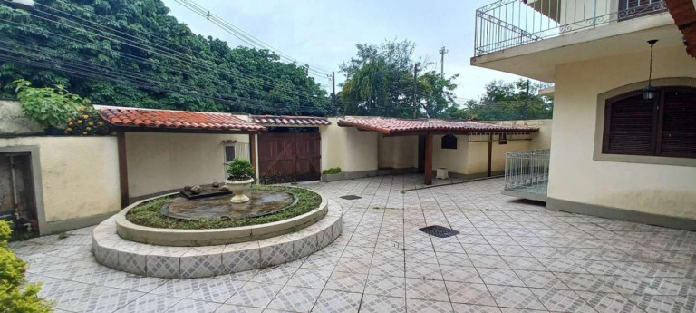 Imagem Casa com 4 Quartos à Venda, 350 m² em Anil - Rio De Janeiro Imagem Casa com 4 Quartos à Venda, 350 m² em Anil - Rio De Janeiro