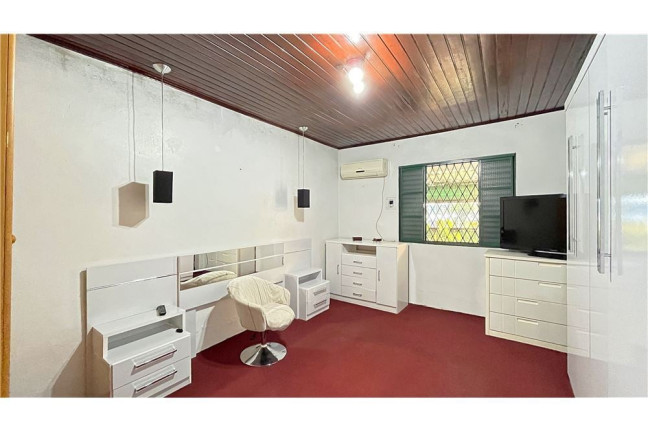 Imagem Casa com 3 Quartos à Venda, em Cristal - Porto Alegre Imagem Casa com 3 Quartos à Venda, em Cristal - Porto Alegre